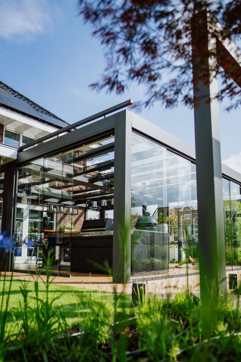 Glas-Terrassenüberdachung aus Aluminium – geplant und genehmigungssicher umgesetzt