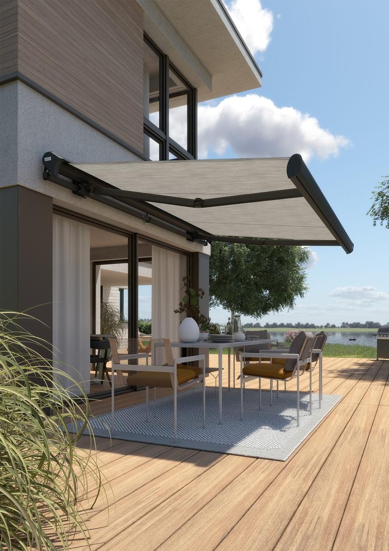 Markise über Terrasse – Gelenkarm- und Kassettenmarkisen